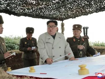 Ким Чен Ын проверил боеготовность гарнизона острова в Желтом море