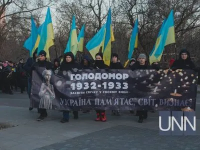 Память жертв Голодомора почтили шествием в Кропивницком