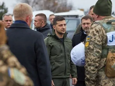 Зеленський звернеться до Росії, щоб в Україну повернули обладнання з катерів