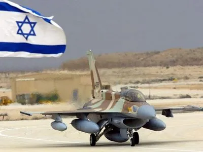 Ізраїльські винищувачі нанесли авіаудари по військовим цілям в секторі Гази