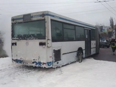 У Миколаєві під час руху загорівся автобус з пасажирами