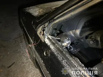 На Житомирщині двоє п’яних чоловіків потрапили у ДТП та побили поліцейського