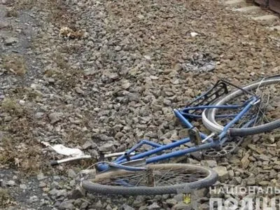 На Харківщині потяг на смерть збив велосипедиста