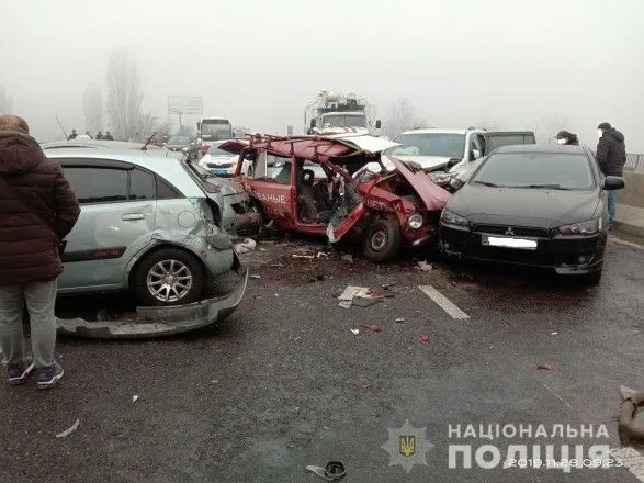 Потрійна ДТП під Одесою: є загиблий та постраждалі
