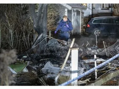 В Швеции самолет разбился возле частного дома