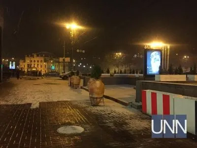 В Киеве начался снегопад: сколько техники работает на улицах