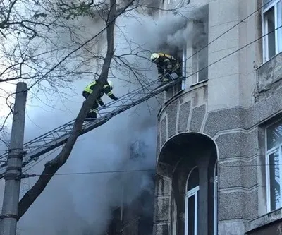 В ДСНС назвали ймовірну причину пожежі у коледжі в Одесі