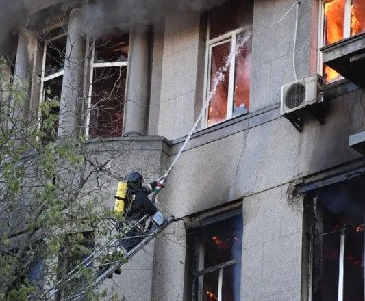 Пожар в колледже в Одессе: число пострадавших растет