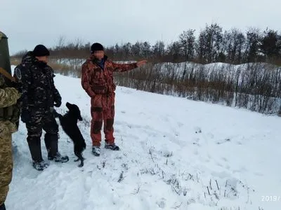 В Україні затримали двох росіян з рушницями, які незаконно перетнули кордон