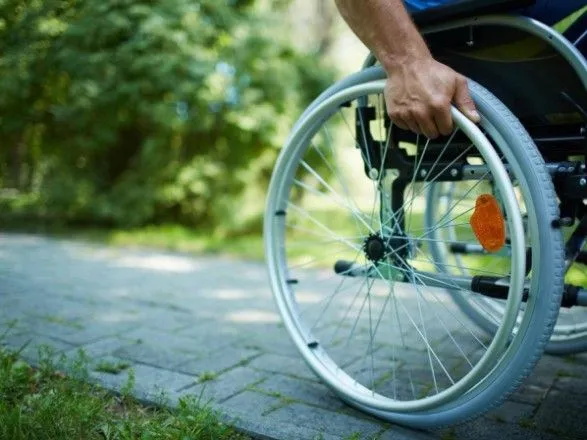 На візки та протези для людей з інвалідністю у регіони відправили понад 700 млн грн