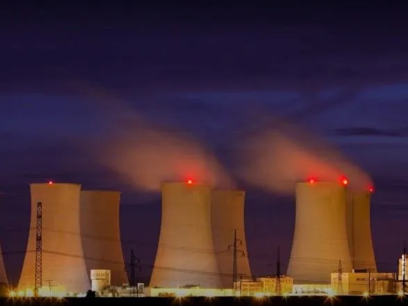 Энергосистема Украины продолжает работу без двух атомных блоков