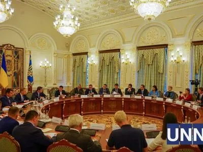 СНБО с участием Зеленского утвердил основной сценарий для "нормандской" встречи