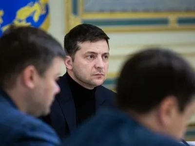 Зеленский уже собрал закрытое заседание СНБО перед "нормандским" саммитом