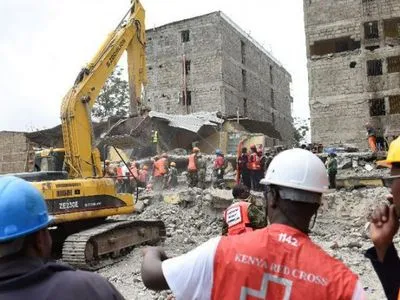 Число погибших в результате обрушения жилого дома в Найроби достигло 7 человек