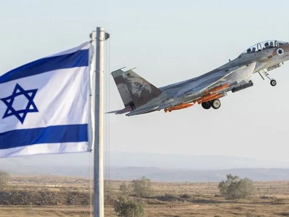 Ізраїльські літаки атакували об'єкти ХАМАС в Газі у відповідь на ракетний обстріл