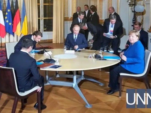 Офіс Президента: переговори у форматі "четвірки" у Парижі продовжуються