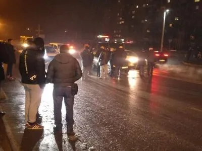 Автомобиль сбил двух девушек в Кропивницком