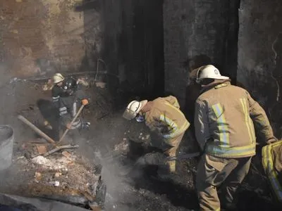 У згорілому коледжі в Одесі повністю обстежили підвал