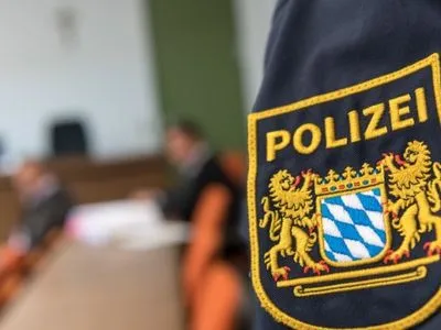 В Мюнхене 23-летний мужчина напал с ножом на полицейского