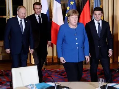 Меркель: после избрания Зеленского появилась возможность для импульса "минским соглашениям"