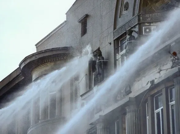 Уряд виділив допомогу постраждалим внаслідок пожежі у коледжі в Одесі