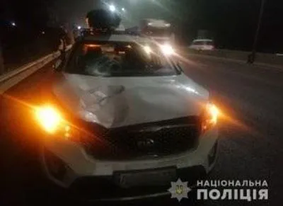 На Київщині водій легковика на смерть збив пішохода