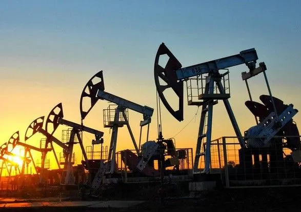 Світові ціни на нафту продовжили падіння