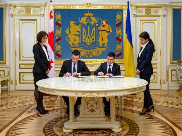 Зеленский и премьер Грузии подписали Положение о Стратегическом совете высокого уровня