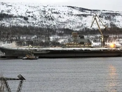 Пожежу на російському авіаносці "Адмірал Кузнєцов" повністю загасили
