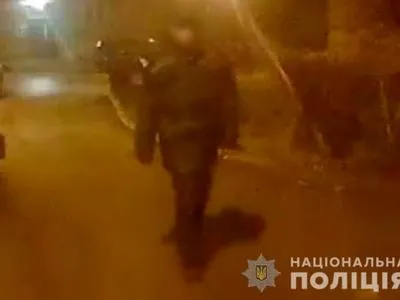 В Черновцах задержали мужчину, который поджег три автомобиля и проколол шины еще 28 авто - полиция