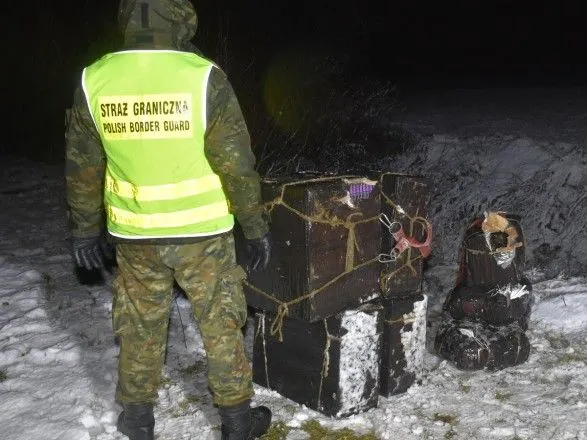 На границе Польши и Украины приостановлена самая крупную за год контрабанда янтаря