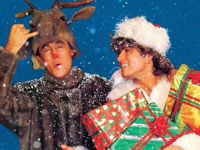 К Рождеству компания Sony выпустила обновленную версию клипа на песню "Last Christmas"