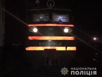 В Харькове мужчина бросился под поезд