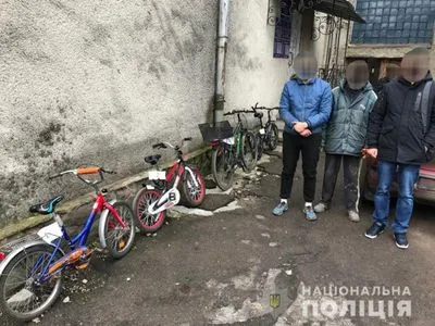 У Чернівецькій області чоловік регулярно крав дитячі велосипеди