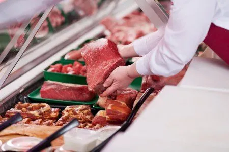 В Украине подешевели все виды мяса, больше всего - курятина