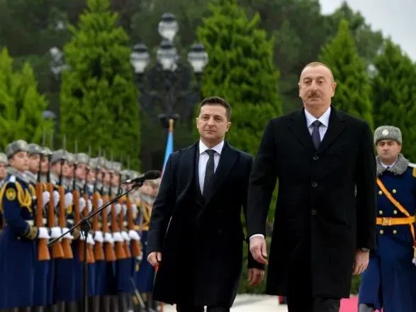 Зеленський обговорив з Алієвим забезпечення регіональної безпеки України і Азербайджану