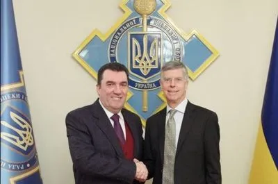 Данилов обсудил с Тейлором вопросы двустороннего сотрудничества между Украиной и США
