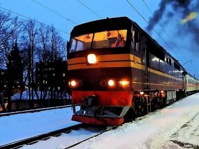 На зимові свята призначили 33 додаткових поїзди