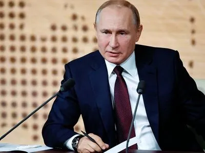 Путіна "насторожила" заява Зеленського про перегляд мінських угод