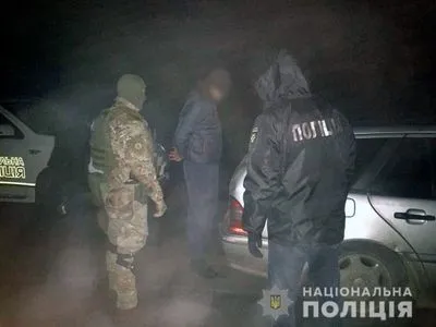 На Буковині затримали групу квартирних злодіїв