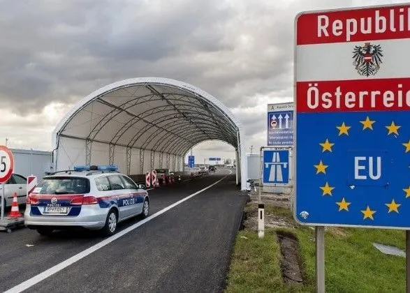 Австрія витратила 300 млн євро на контроль на кордоні