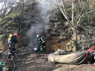 В Одесі під час гасіння пожежі в катакомбах знайшли тіло чоловіка