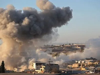 Из-за авиаудара России на северо-западе Сирии погибли по меньшей мере 10 гражданских