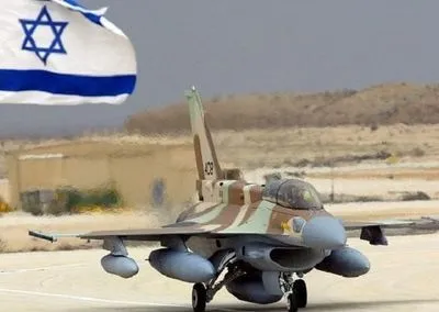 Ізраїльські літаки обстріляли об'єкти у секторі Газа у відповідь на ракетний обстріл