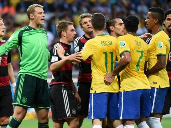 Разгромное фиаско Бразилии признано лучшим матчем десятилетия