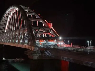 Через проїзд потягу з Петербурга "Кримським мостом" прокуратура АРК відкрила провадження