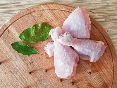 Виробники м'яса птиці знизили ціни