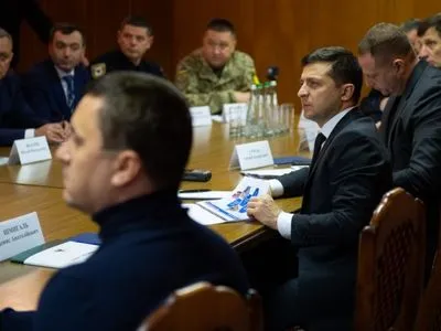 Зеленський обговорив з головою Івано-Франківської ОДА ремонт мостів у регіоні