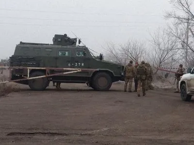 Колонна с удерживаемыми лицами со стороны Украины прибыла на КПВВ "Майорск"