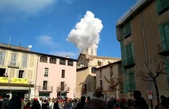 В Барселоне 14 человек пострадали в результате взрыва в церкви